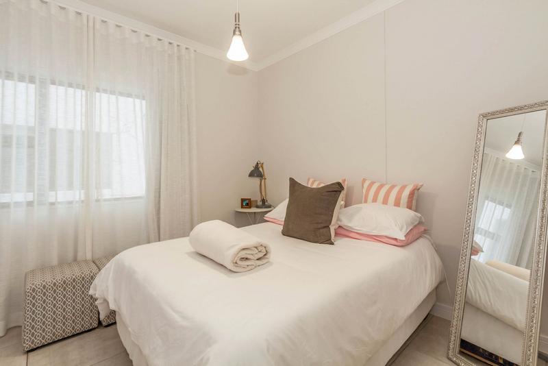 To Let 3 Bedroom Property for Rent in Paardevlei Western Cape